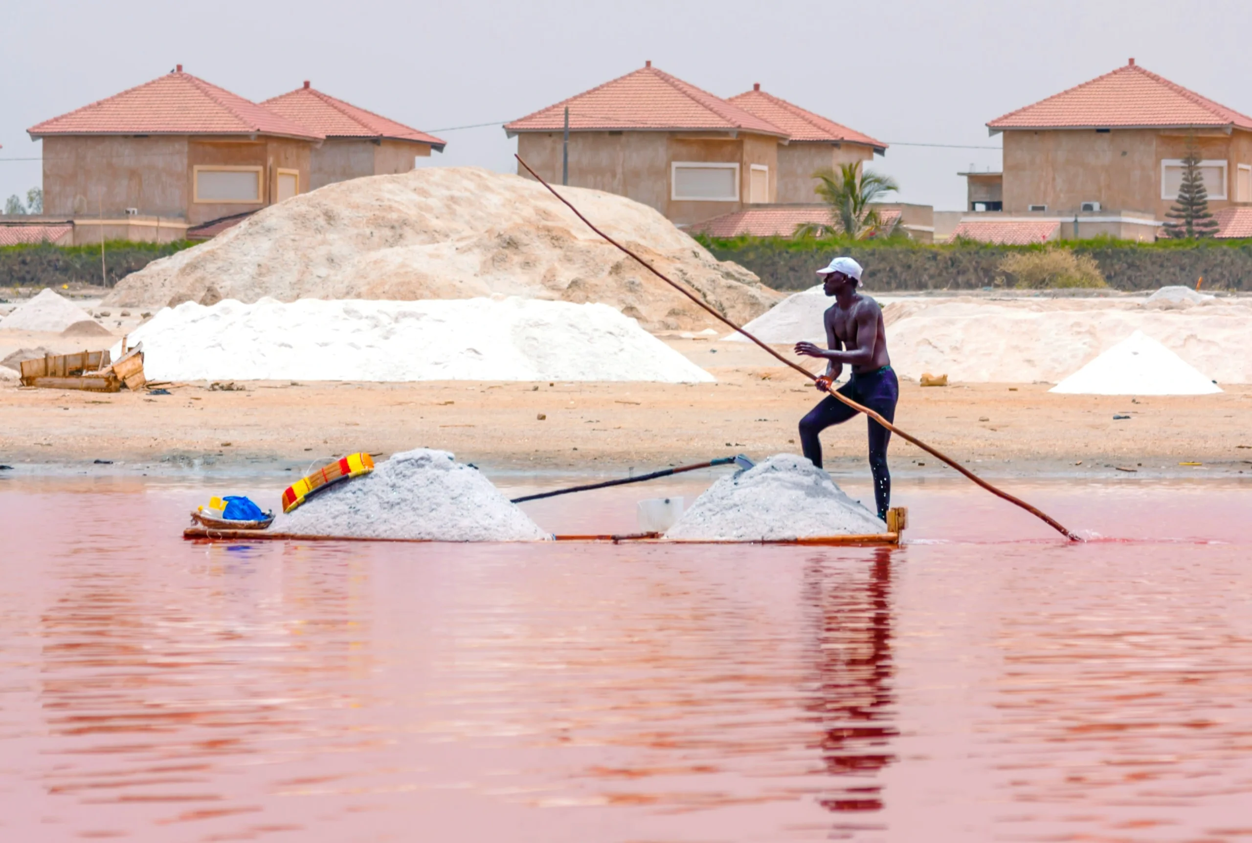 Lac Rose — Retba — pirogues